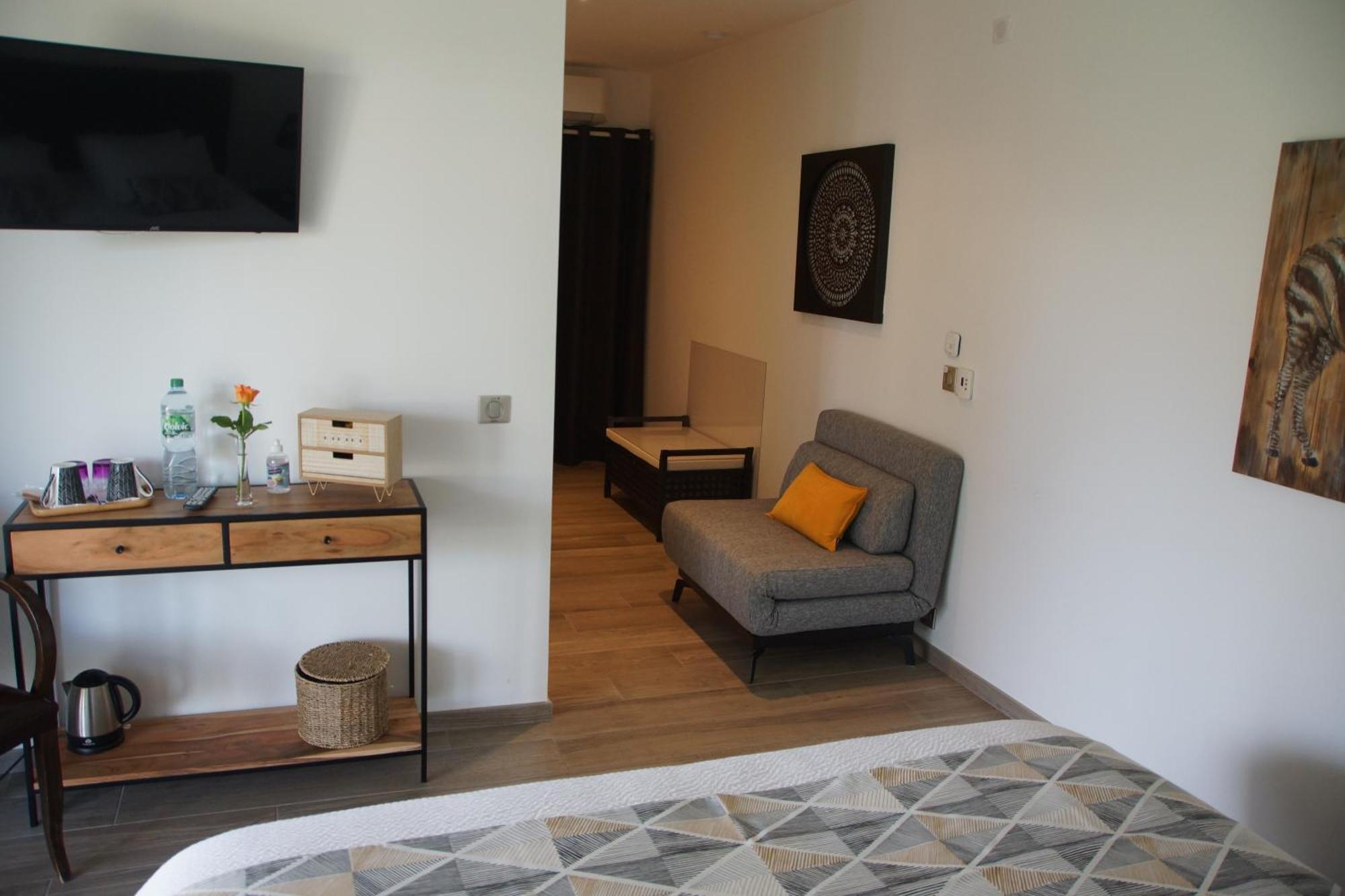 Logis Saponine Chambres D'Hotes Au Calme En Touraine Savonnières Εξωτερικό φωτογραφία